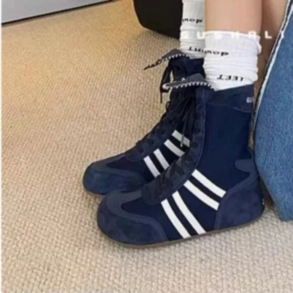 Ladies Shoes Lace up Boots - Picture 3 of 5